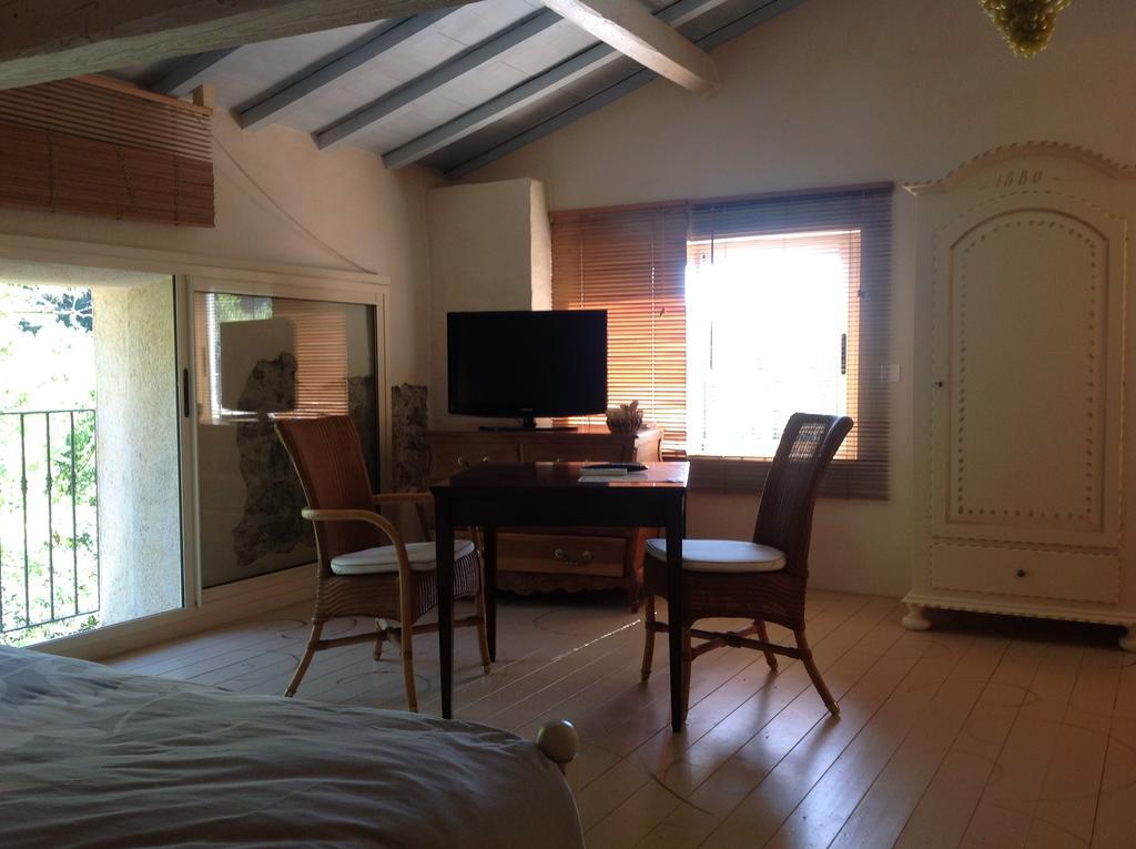 Maison D'Hotes Les Chambres De Mon Moulin Pégomas Quarto foto